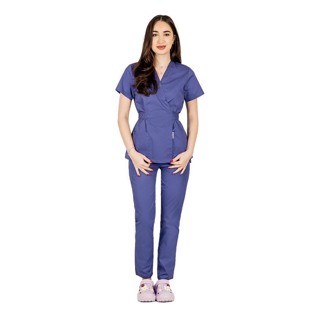 Costum medical mov, cu bluza tip kimono si pantaloni cu elastic