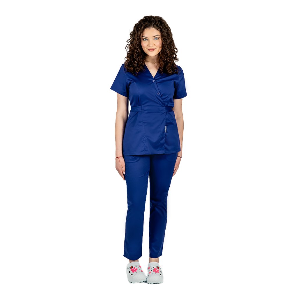 Costum medical kimono albastru, cu elastan, bluza tip kimono si pantaloni cu snur in talie