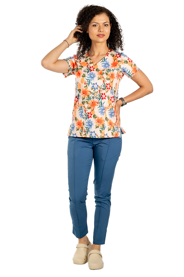 Costum medical stretch Flowers cu bluza imprimata si pantaloni stretch jeans cu snur si elastic