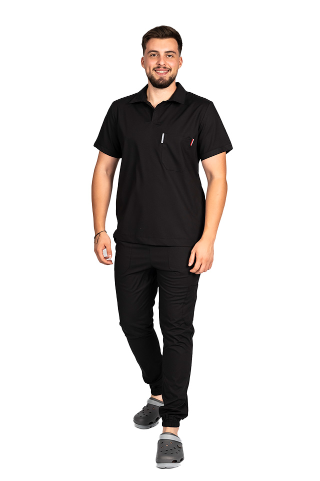 Costum medical stretch polo barbati negru, cu bluza in V si pantaloni tip jogger, cu snur si elastic