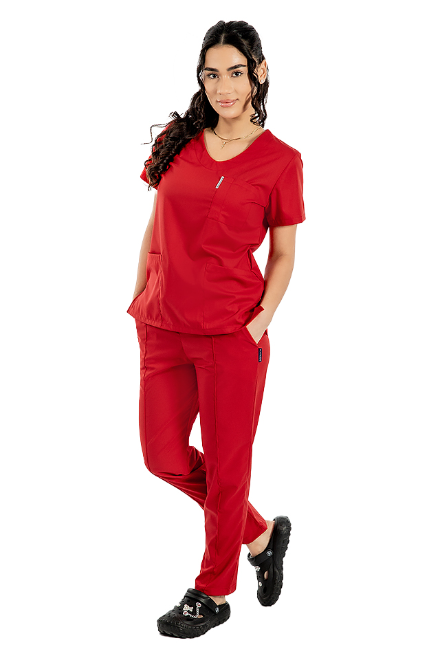 Costum medical stretch rosu cu bluza cu anchior si pantaloni cu snur si elastic