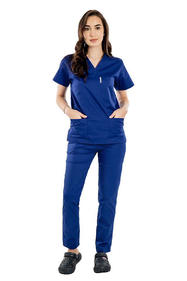 Costum medical albastru, bluza cu anchior in V, trei buzunare si pantaloni cu elastic