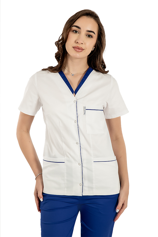 Halat medical cu elastan alb cu paspol albastru, capse si trei buzunare aplicate