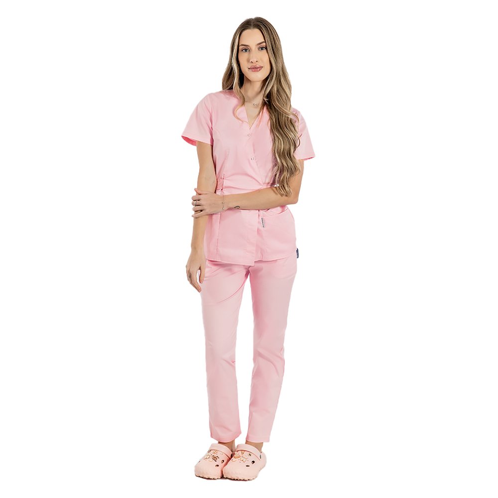 Costum medical kimono roz pal, cu elastan, bluza tip kimono si pantaloni cu snur in talie
