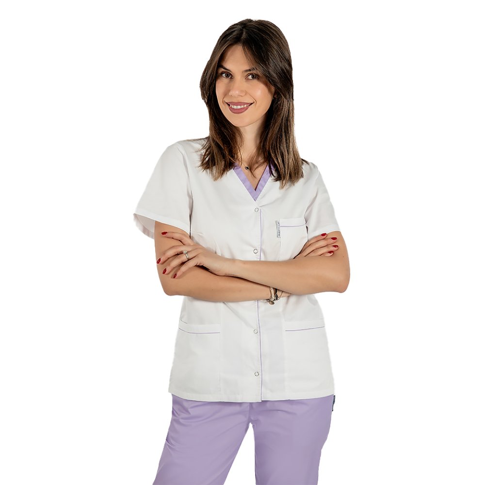 Costum medical cu elastan format din bluza alb cu paspol lila si pantaloni lila cu elastic