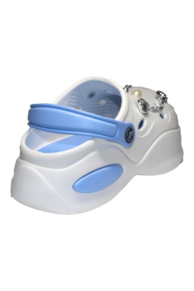 Saboti medicali alb cu bleo pentru femei - Clogs cu detalii aplicate