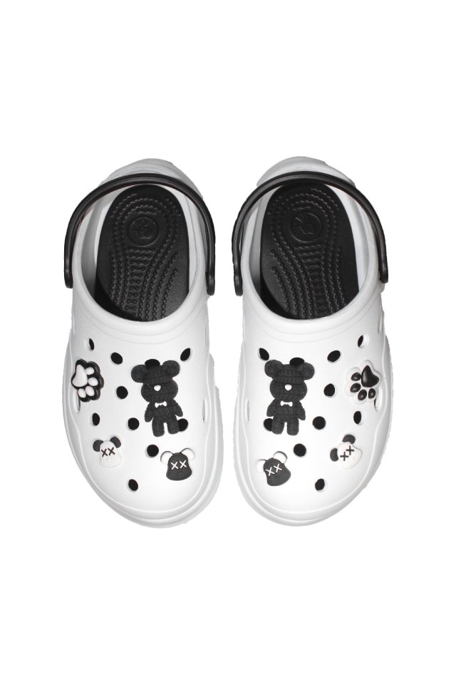 Saboti medicali alb cu negru pentru femei - Clogs cu detalii aplicate