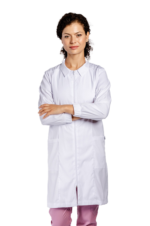 Halat medical alb de laborator, model dama, cu guler, trei buzunare si maneca lunga