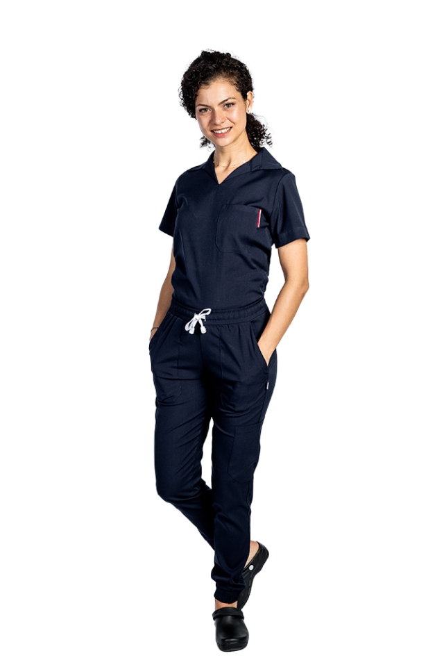 Costum medical stretch polo bleumarin, cu bluza in V si pantaloni tip jogger, cu snur si elastic