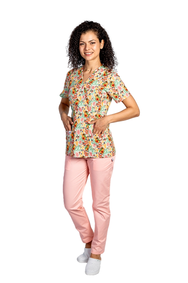 Costum medical kimono Yago, bluza cu imprimeu si pantaloni cu elastic