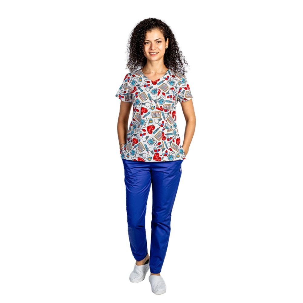 Costum medical Corazon, cu bluza cu imprimeu  si pantaloni cu elastic