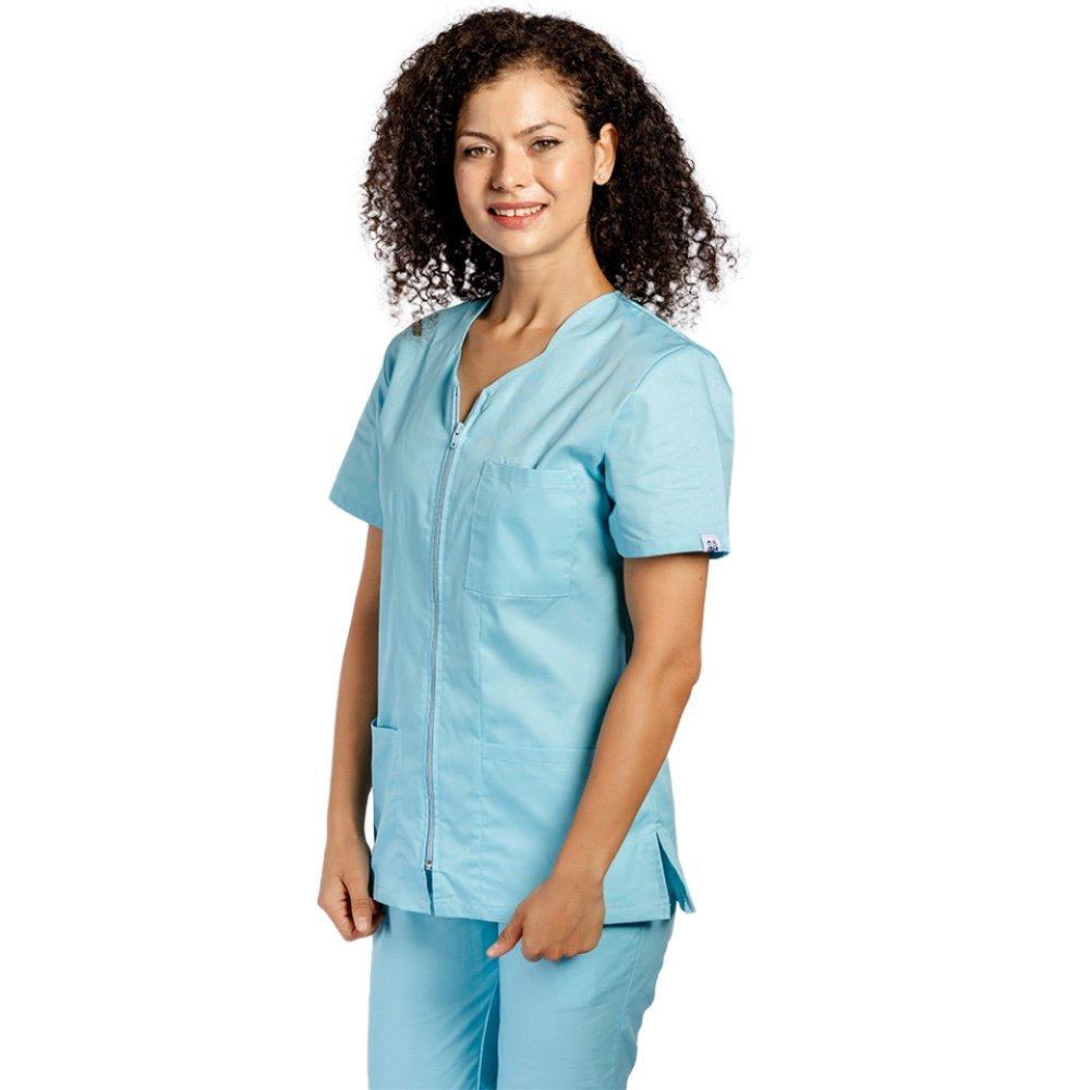 Costum medical menta cu bluza cu fermoar cambrata, trei buzunare aplicate si pantaloni menta cu elastic