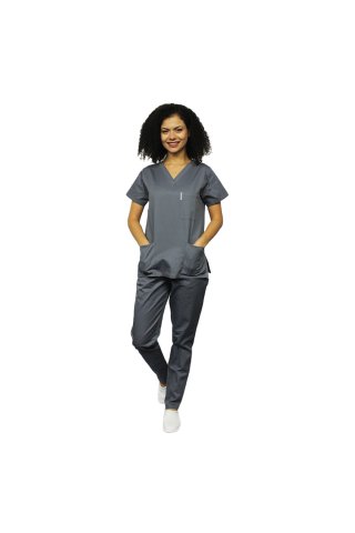 Uniforma de lucru gri, bluza cu anchior in V, trei buzunare si pantaloni cu elastic