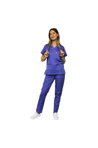Costum medical mov, bluza cu anchior in V, trei buzunare si pantaloni cu elastic