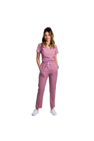 Costum medical stretch roz pudrat cu bluza in V si pantaloni cu snur si elastic