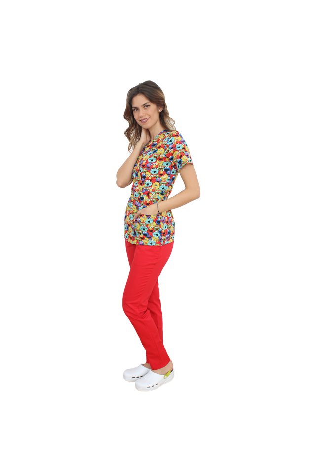 Costum medical kimono Muppets, cu bluza cu imprimeu  si pantaloni cu elastic