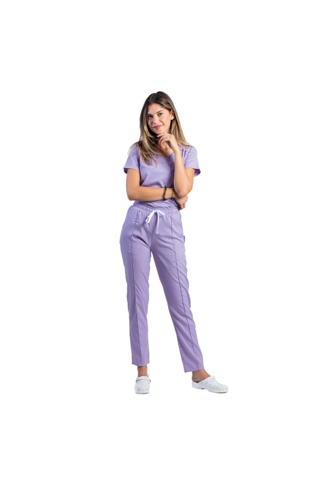 Costum medical stretch lila cu bluza in V si pantaloni cu snur si elastic