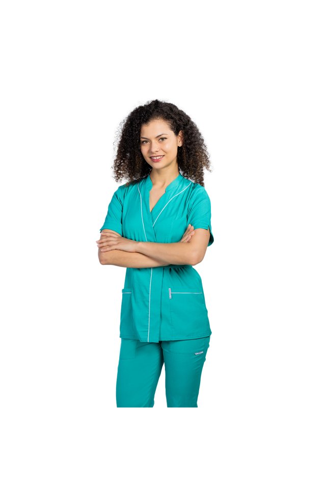 Costum medical elastic verde turcoaz, cu bluza kimono cu paspol alb si pantaloni tip jogger