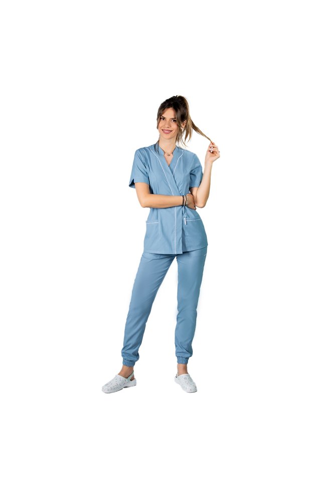 Costum medical elastic bleu, cu bluza kimono cu paspol alb si pantaloni tip jogger