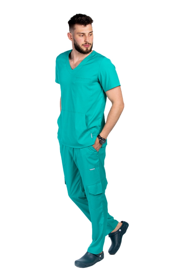 Costum medical stretch barbati verde turcoaz cu bluza in V si pantaloni cu snur si elastic..