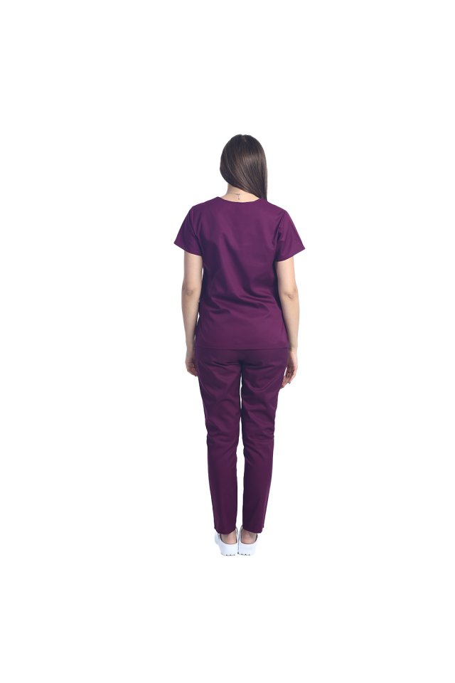 Costum medical visina, bluza cu anchior in V, trei buzunare si pantaloni cu elastic.