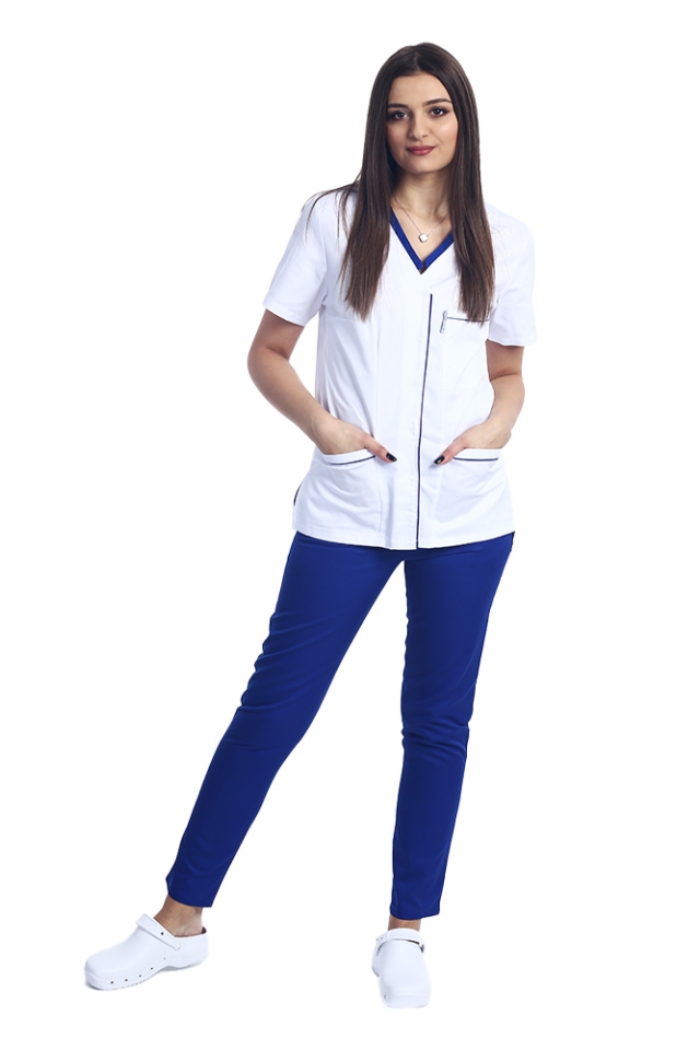 Costum medical format din bluza alb cu paspol albastru si pantaloni albastri cu elastic