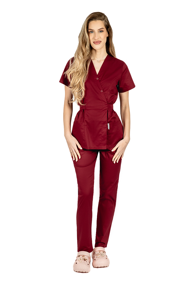 Costum medical kimono grena, cu elastan, bluza tip kimono si pantaloni cu snur in talie