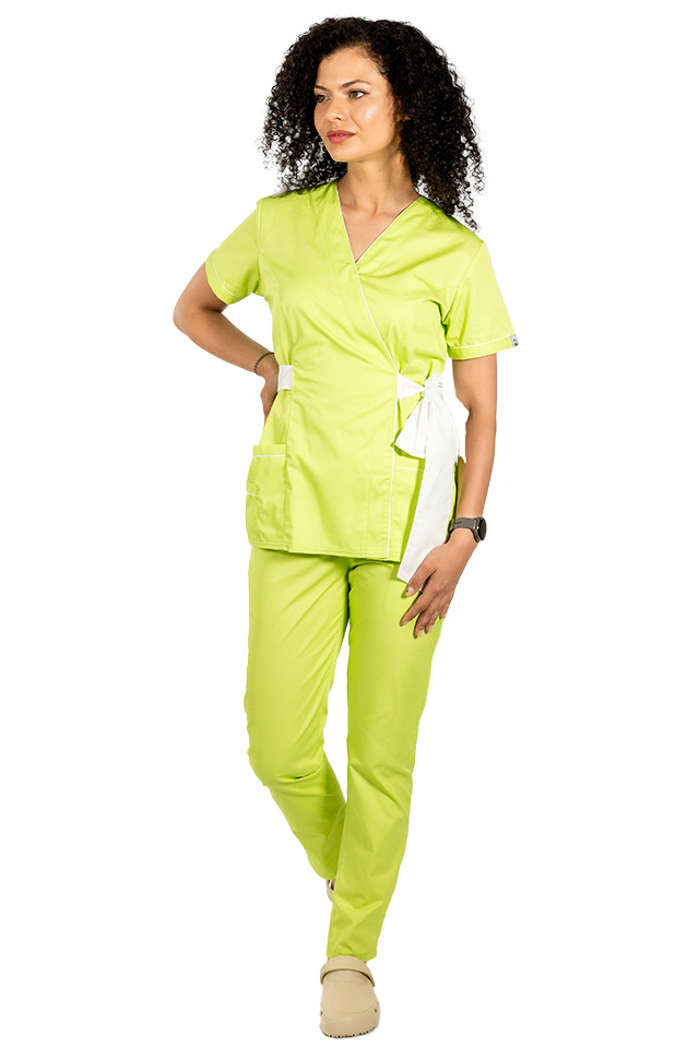 Costum medical kimono limecu paspol alb, cordon cu legare tip fundita si pantaloni cu elastic