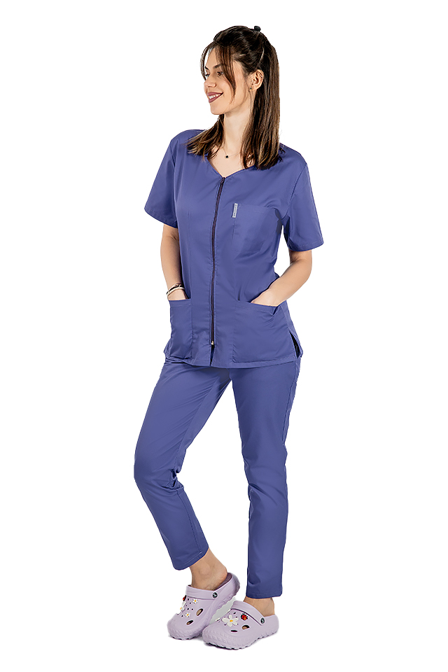 Costum medical mov, bluza cu fermoar cambrata, trei buzunare si pantaloni cu elastic 3