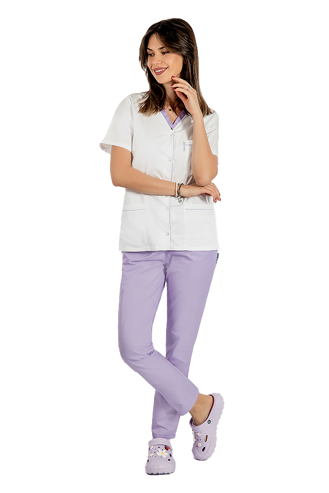 Costum medical cu elastan format din bluza alb cu paspol lila si pantaloni lila cu elastic 2