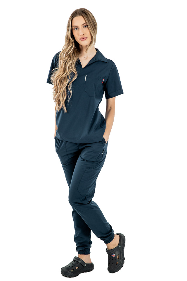 Costum medical stretch polo bleumarin, cu bluza in V si pantaloni tip jogger, cu snur si elastic 3