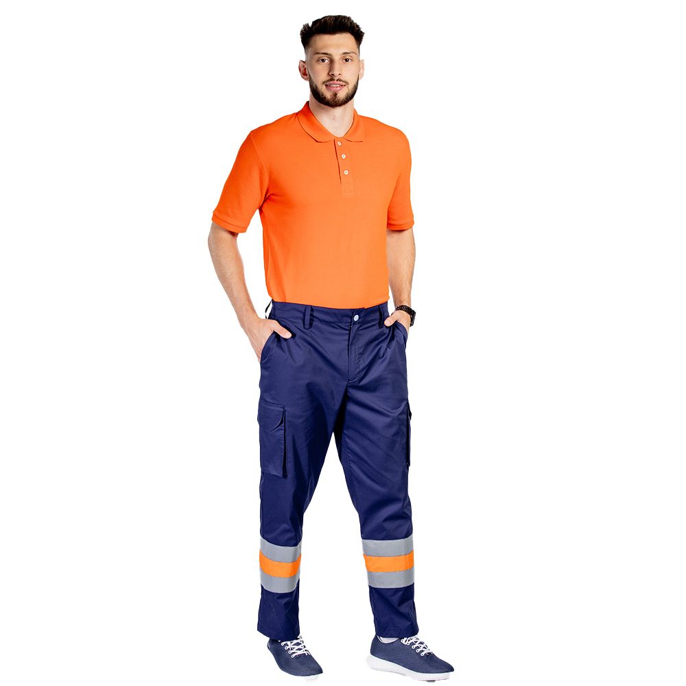 Pantaloni model AMBULANTA ,model barbati, cu benzi reflectorizante, elastic si patru buzunare laterale aplicate 4