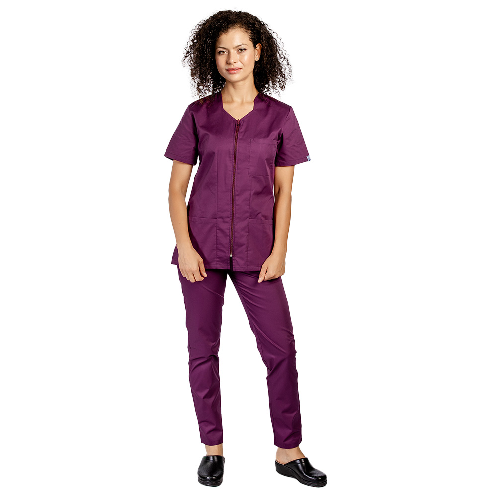 Costum medical visina cu bluza cu fermoar cambrata, trei buzunare aplicate si pantaloni visina cu elastic 2