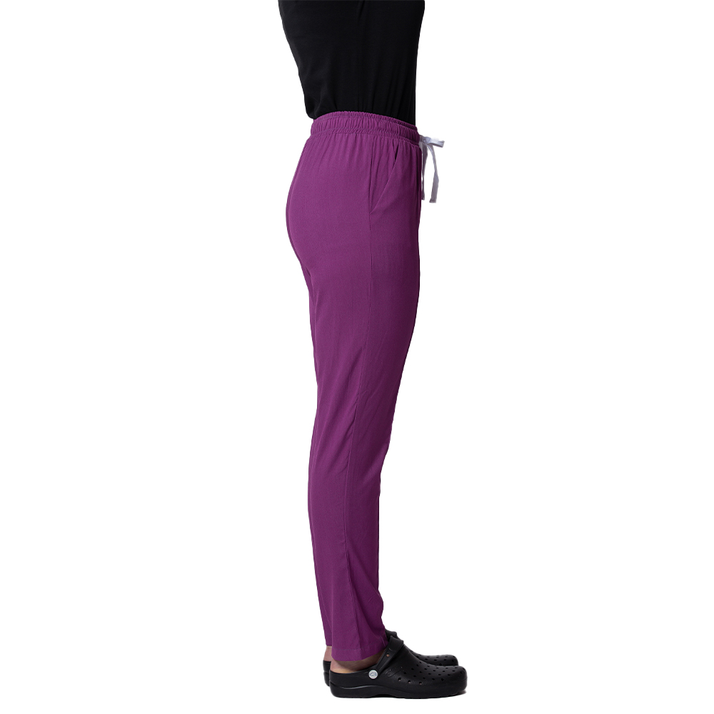 Pantaloni medicali stretch magenta cu snur si elastic 3